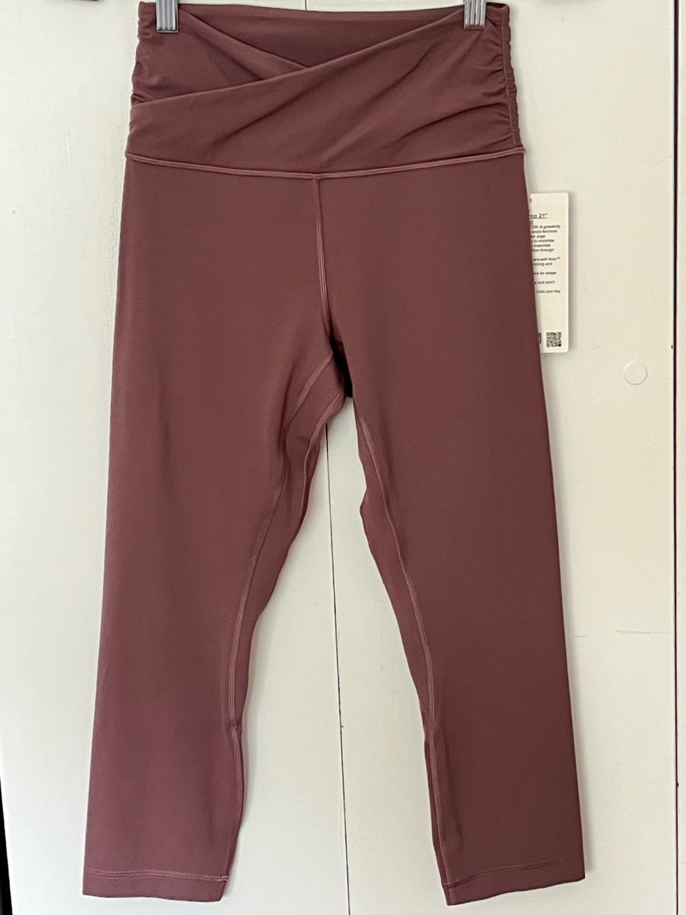 Lululemon Align High Rise Crop 21” Special Edition Cross Waist Size 6 NWT - Picture 3 of 8